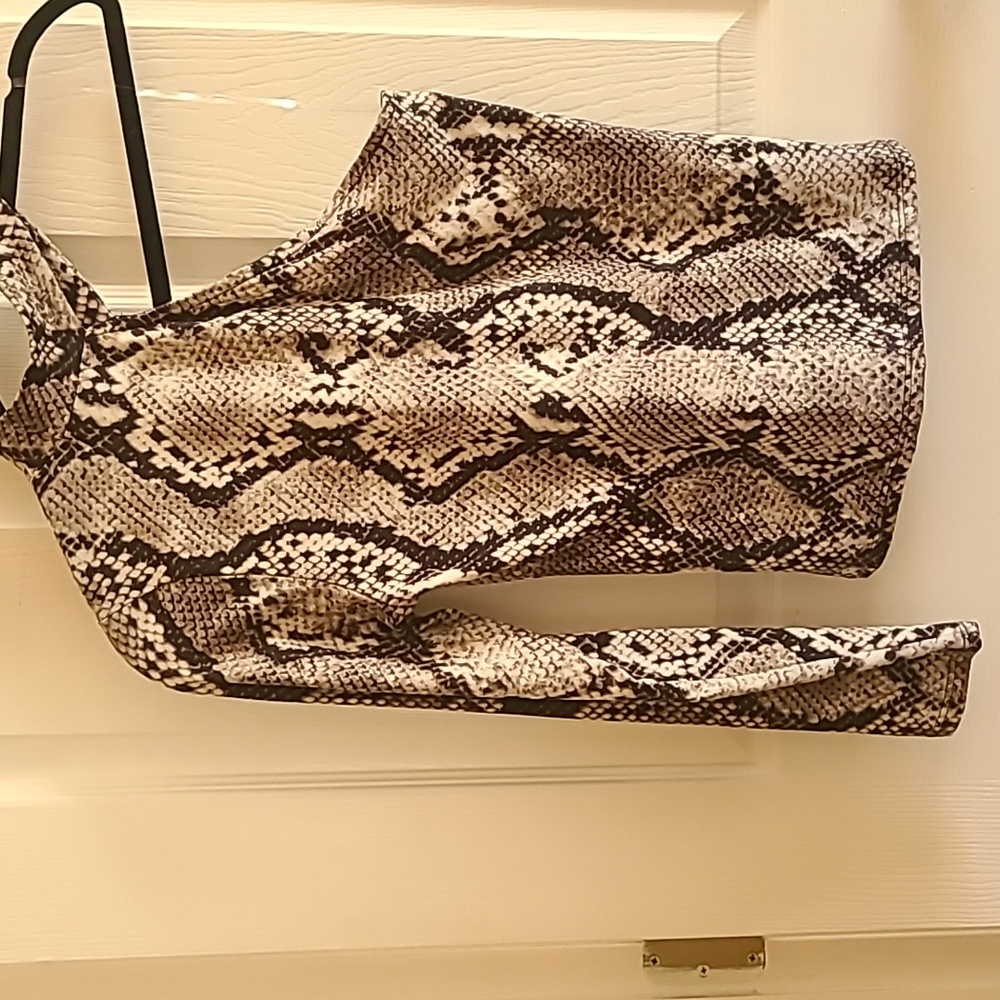 One shoulder animal print top
